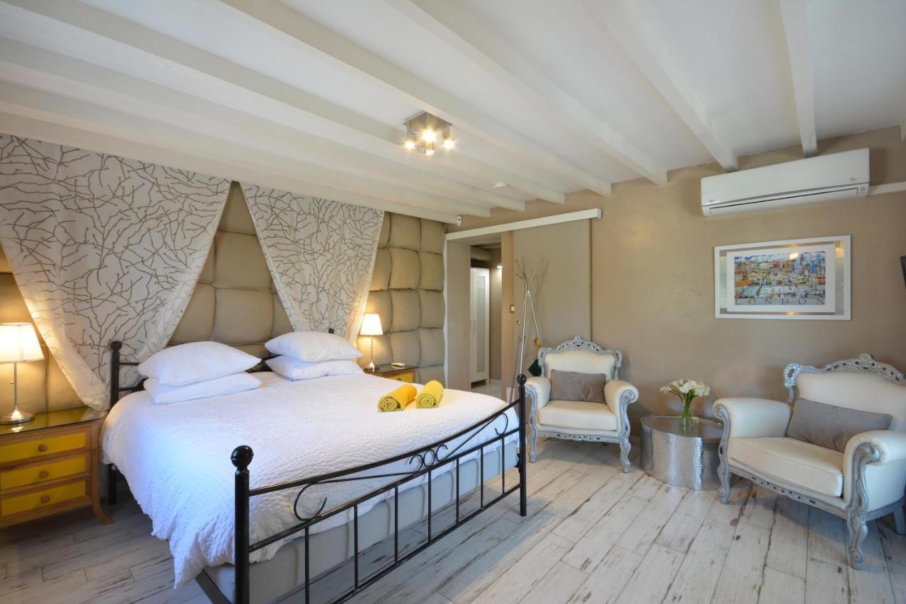 Chambres D Hotes Le Mas Julien Piscine Chauffee Adult Only Orange  Bagian luar foto