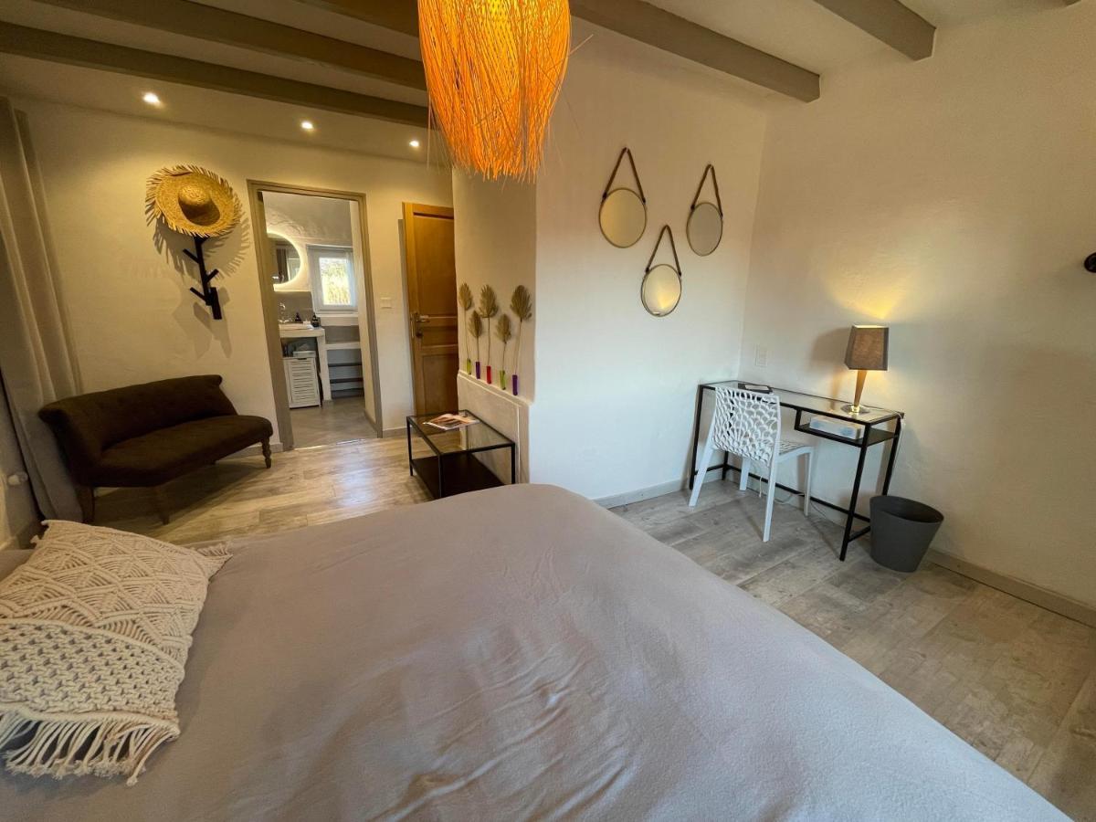 Chambres D Hotes Le Mas Julien Piscine Chauffee Adult Only Orange  Bagian luar foto